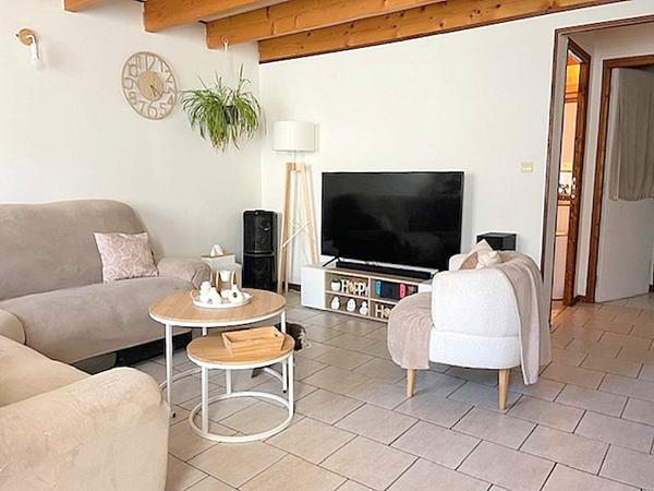 Charmante Maison Saint Pierre La Noue 77 m2, 2 chambres, bureau garage et extérieur