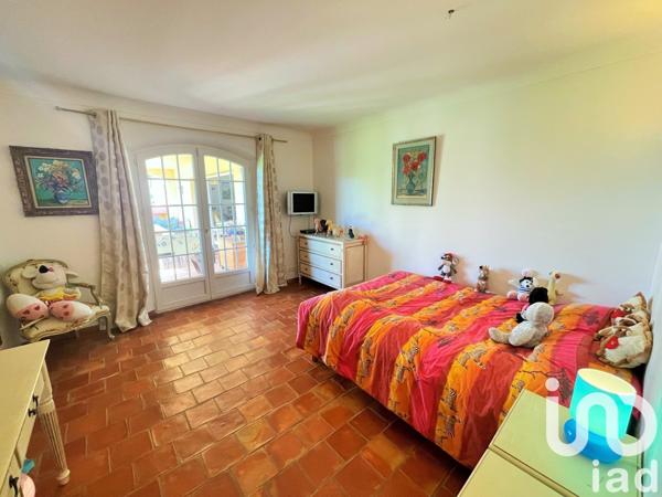 Maison 5 pièces de 200 m² à Cogolin (83310)