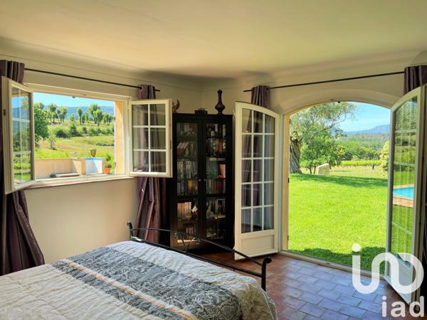 Maison 5 pièces de 200 m² à Cogolin (83310)