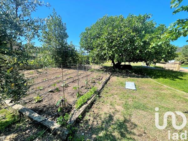 Maison 5 pièces de 200 m² à Cogolin (83310)