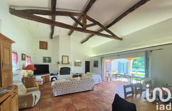 Maison 5 pièces de 200 m² à Cogolin (83310)