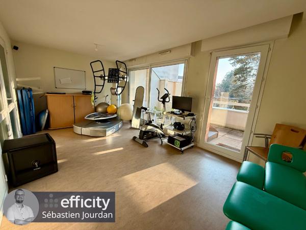 Local Commercial 6 pièces - 112 m²