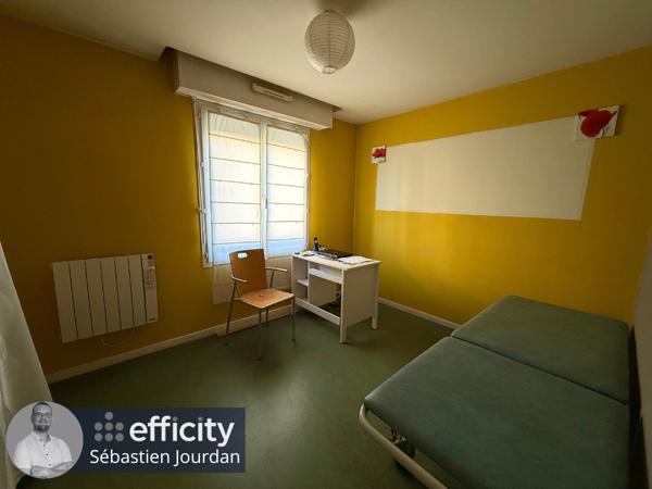 Local Commercial 6 pièces - 112 m²