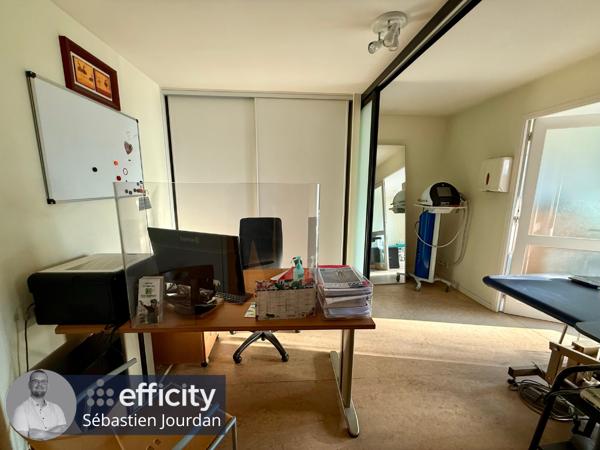 Local Commercial 6 pièces - 112 m²