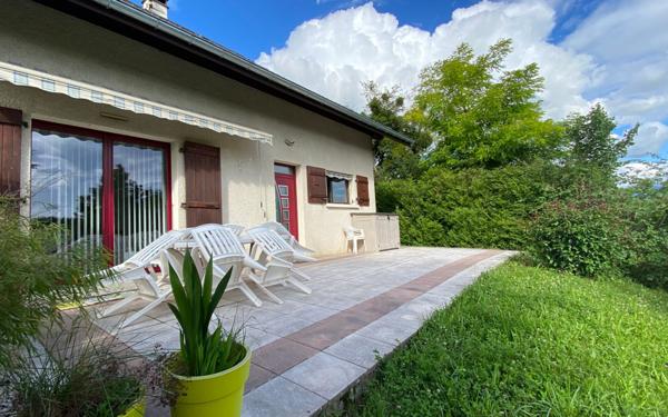 Maison à louer    5 pièces •  Cranves-Sales