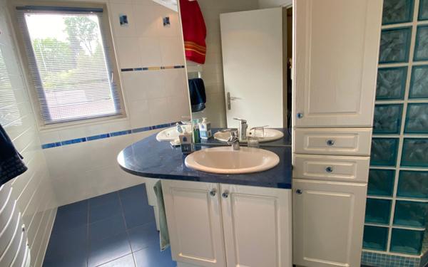 Maison à louer    5 pièces •  Cranves-Sales