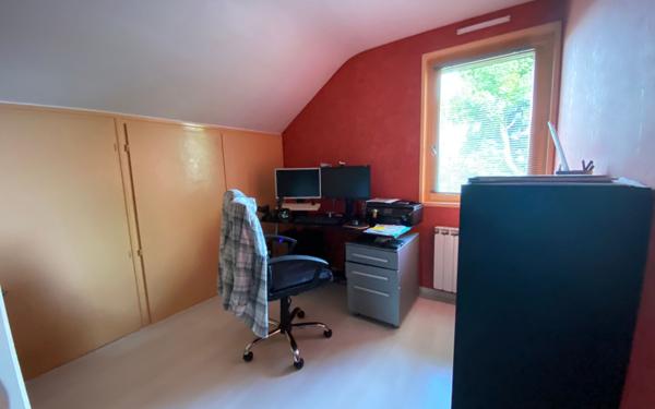 Maison à louer    5 pièces •  Cranves-Sales