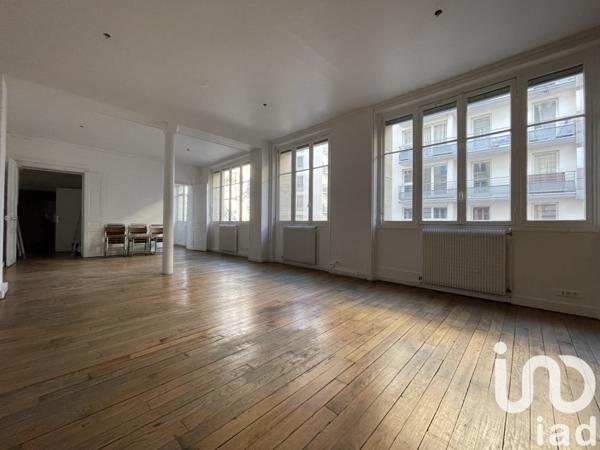 Appartement 3 pièces de 59 m² à Paris (75010)