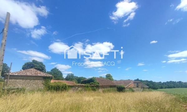 FERME A RESTAURER EN CAMPAGNE AVEC 2,5 hectares