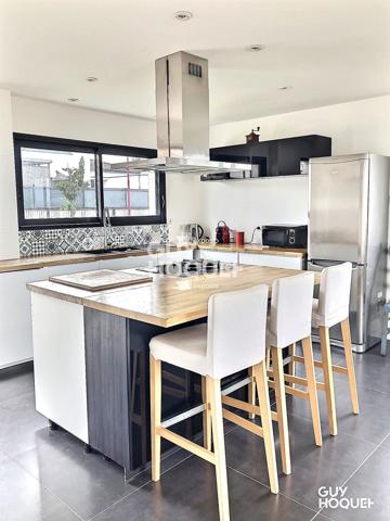 MAISON À LOUER DE 4 PIÈCES DE 85,52 M²