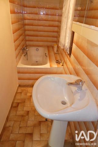 Maison à vendre 5 pièces 96 m² Burzet