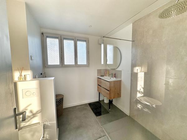 Beau T2 rénové avec annexe privative - LANESTER , Lanester