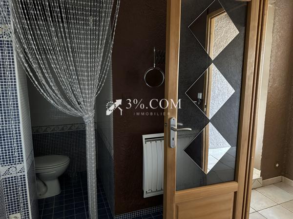 Maison de 1975 avec jardin, proche des commodités à Alès. Alès (30100)