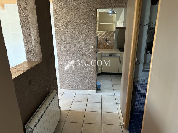 Maison de 1975 avec jardin, proche des commodités à Alès. Alès (30100)