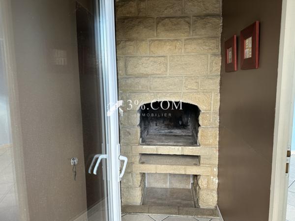 Maison de 1975 avec jardin, proche des commodités à Alès. Alès (30100)