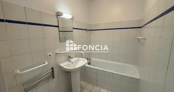 Location Appartement 3 pièces 56 m² - Lyon 69008