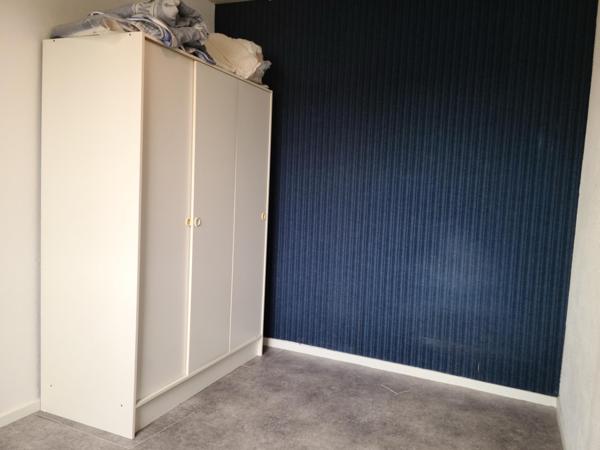 Maison 4 chambres en partie rénovée, beau jardin.