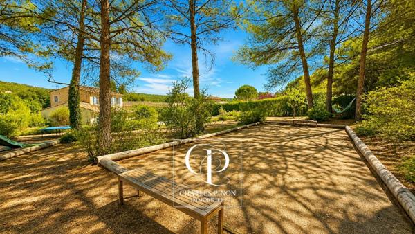 Maison à vendre 8 pièces ROGNES (13)