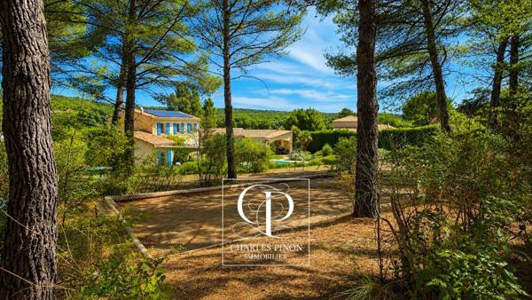 Maison à vendre 8 pièces ROGNES (13)