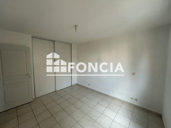 Location Appartement 2 pièces 48.99 m² - 13 BIS AVENUE DES CHARROIS Digne-les-bains 04000