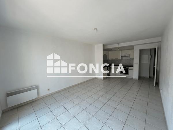 Location Appartement 2 pièces 48.99 m² - 13 BIS AVENUE DES CHARROIS Digne-les-bains 04000
