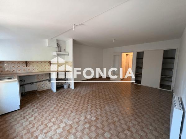 Location Appartement 2 pièces 52.15 m² - 46 RUE BORELY Gardanne 13120