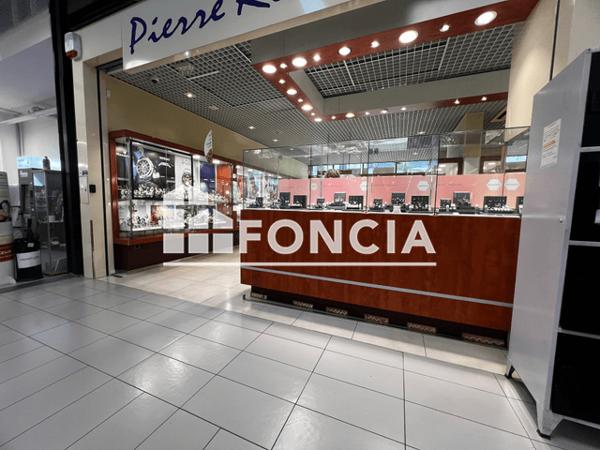 Location Local commercial 1 pièce 84.2 m² - 1 BOULEVARD VICTOR HUGO Cannes Ranguin 06150