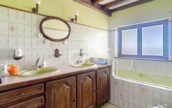 Maison à vendre    8 pièces •  Neufchâteau