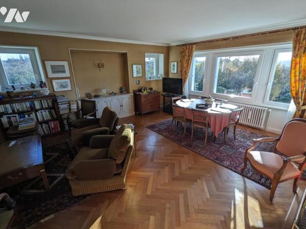 Propriété avec grand terrain