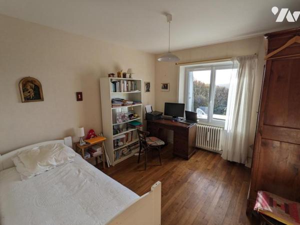 Propriété avec grand terrain