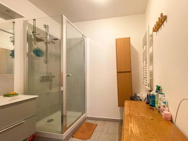 L’élégance d’un duplex baigné de lumière ✨