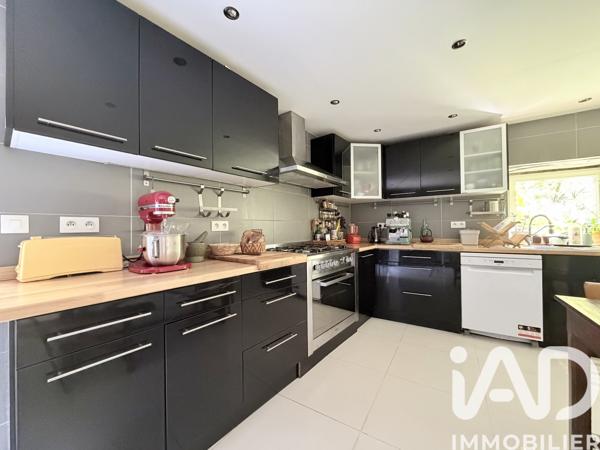 Maison à vendre 8 pièces 213 m² Lamastre