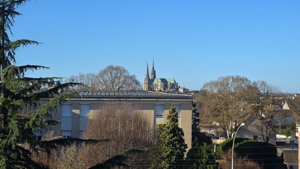 Bel appartement de 72 m² avec grande terrasse et double parking