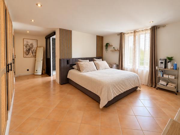 Maison
         5 pièces
        - 136 m² 260 000 €*