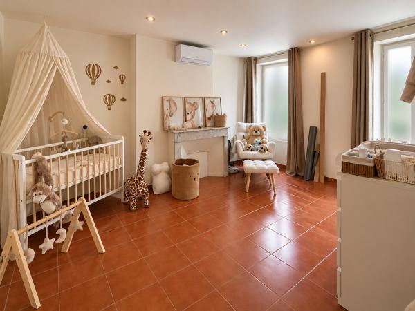 Maison
         5 pièces
        - 136 m² 260 000 €*