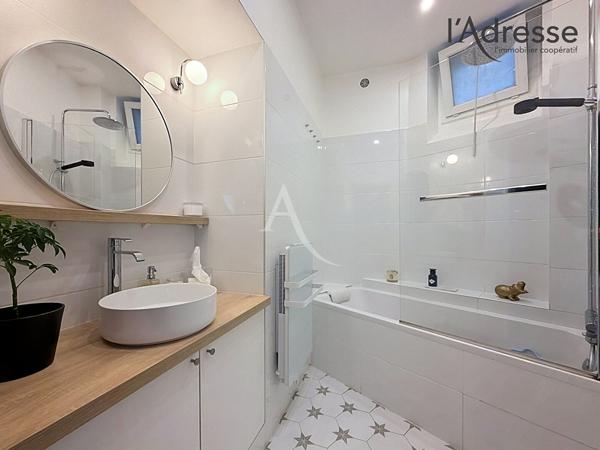 PUTEAUX/ Parmentier - Appartement 2 pièces 55m² et une cave