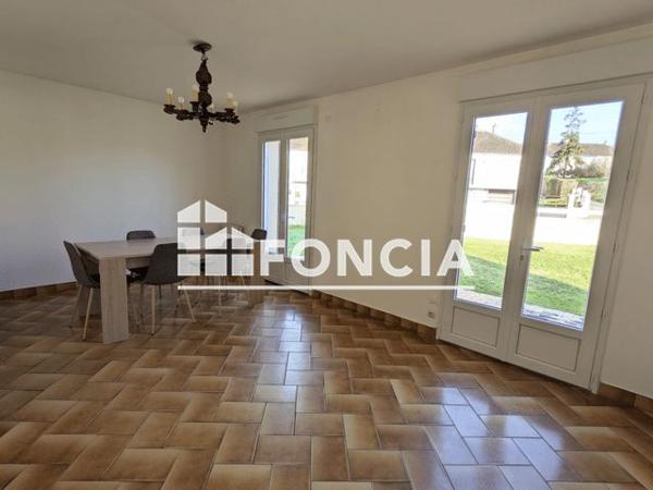 Location Maison 3 pièces 67 m² - 56 rue du Luart Duneau 72160