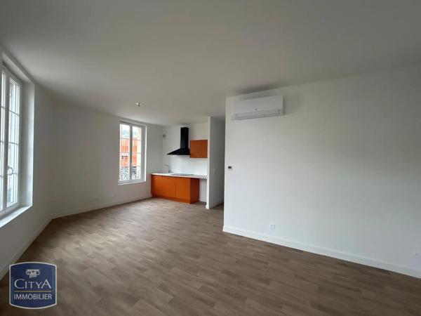 Appartement à louer 3 pièces 68.17m² Agen (47000)