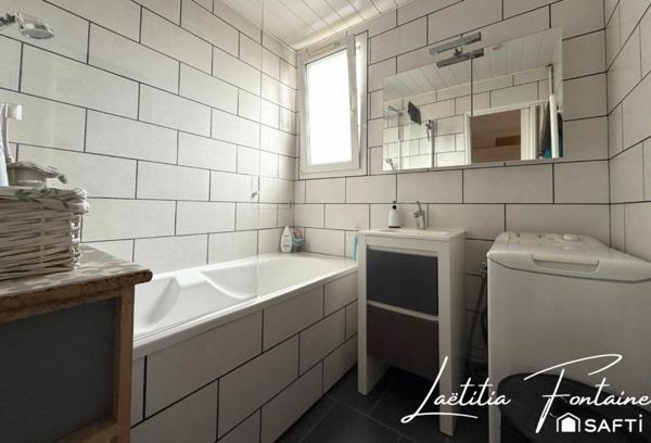 Bel appartement 3 chambres avec parking et cave