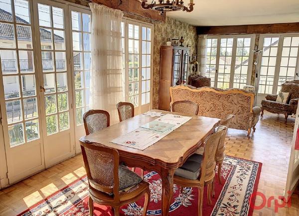 Maison à vendre    5 pièces •  Commentry