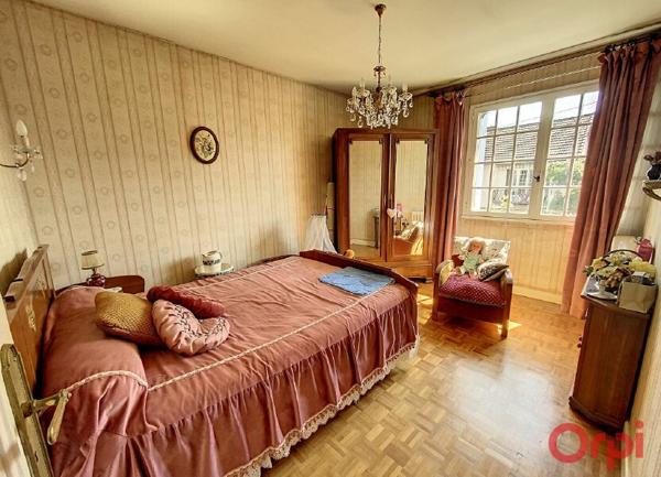 Maison à vendre    5 pièces •  Commentry