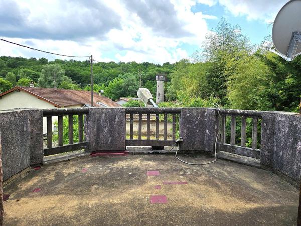 Vianne (47230) EXCLUSIVITÉ VIANNE (47) - MAISON MITOYENNE - 90M² - 5 PIÈCES - 3 CHAMBRES - BUREAU - TERRASSES - TERRAIN 540M²