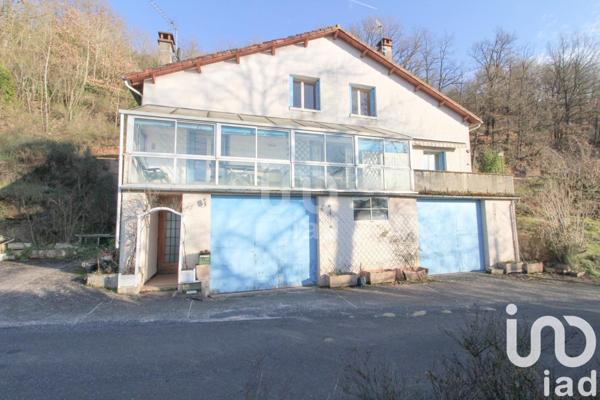 Maison 7 pièces de 177 m² à Saint-Affrique (12400)
