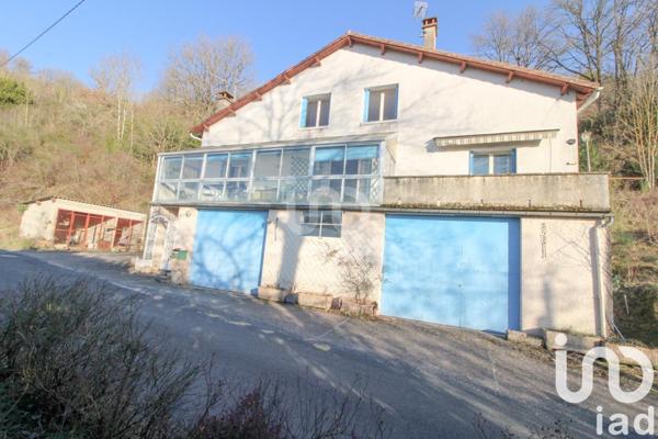 Maison 7 pièces de 177 m² à Saint-Affrique (12400)