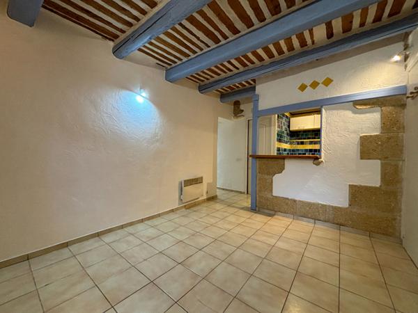 A louer : PELISSANNE - Centre-ville - appartement T3