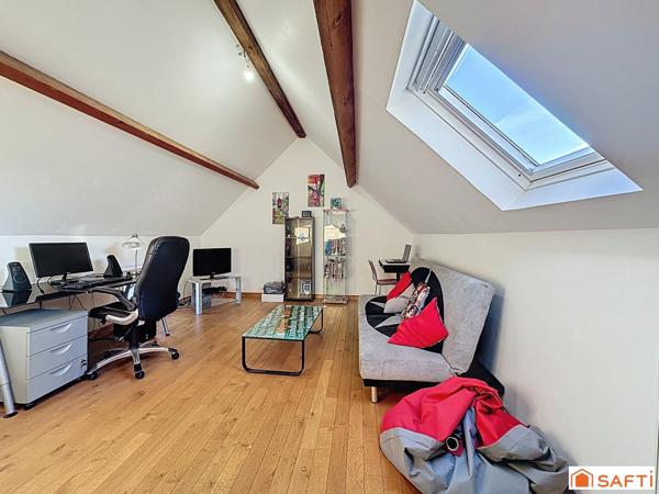 Jolie Sénonaise plein centre ville