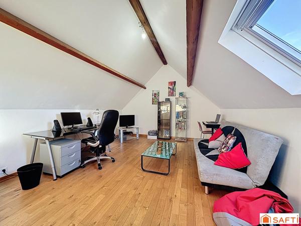 Jolie Sénonaise plein centre ville