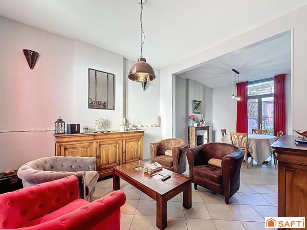 Jolie Sénonaise plein centre ville