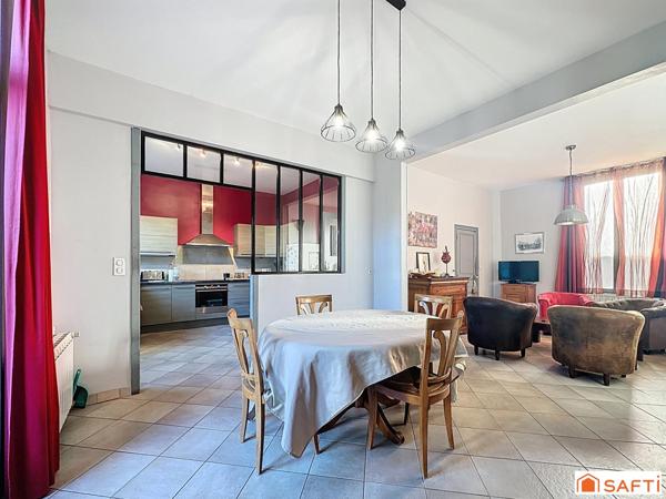 Jolie Sénonaise plein centre ville