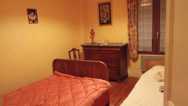 EN VENTE - THIERS - Maison avec 2 appartements sur terrain de 3000 m².